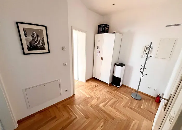 Firstclass 2r_apartment In *